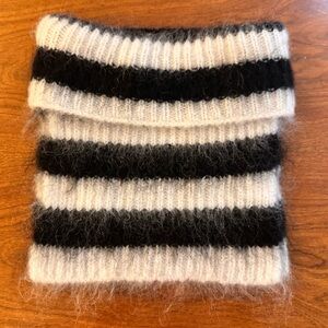 Mohair Wool Blend Ribbed Turtleneck Bib Neck Warmer Black White Stripe HM